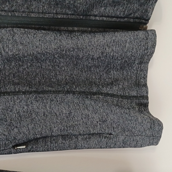 ✨3/$25✨ Tuff Athletics Gray Heathered Athletic Jacket - L - Picture 4 of 8